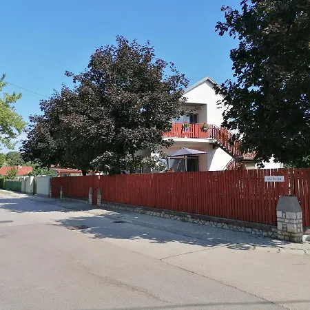 Mimi Vendeghaz Siófok