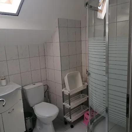 Mimi Vendeghaz 시오포크