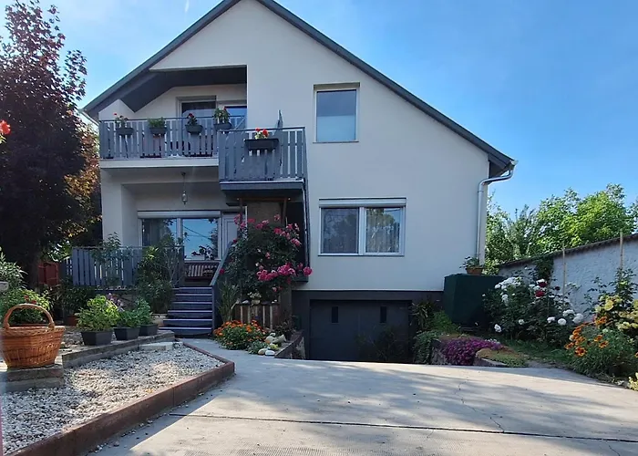 Mimi Vendeghaz Appartement *